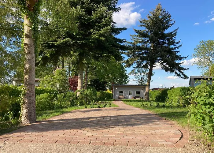 Vietgest * Lalendorf